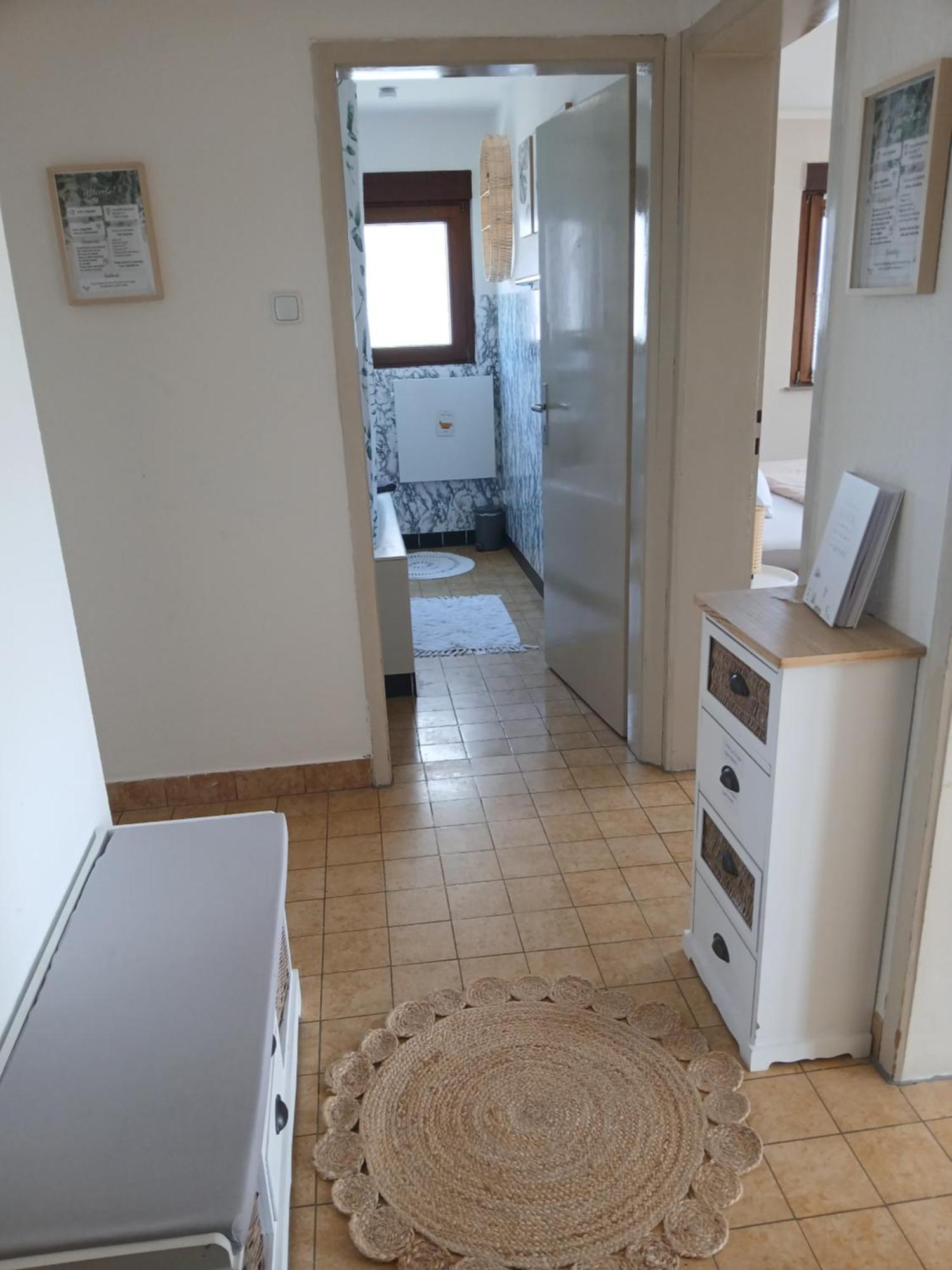 Happybnb Apartment Mit Sonniger Terrasse Lochgau Экстерьер фото